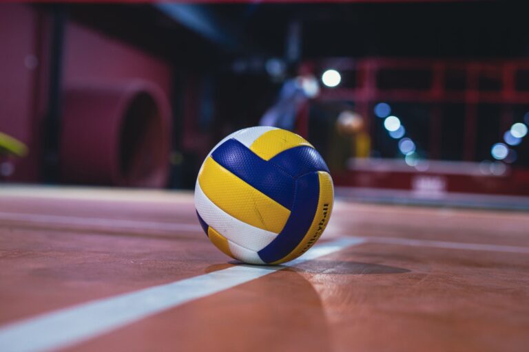Friars Volleyball Holds Off UConn Rallies in Providence